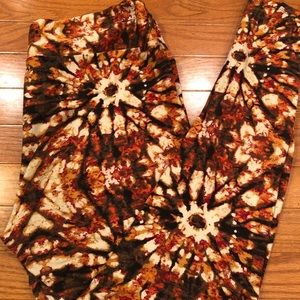 Like new TC Lularoe  tie dye leggings